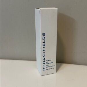 Rodan + Fields Defrizz+ Oil Treatment New